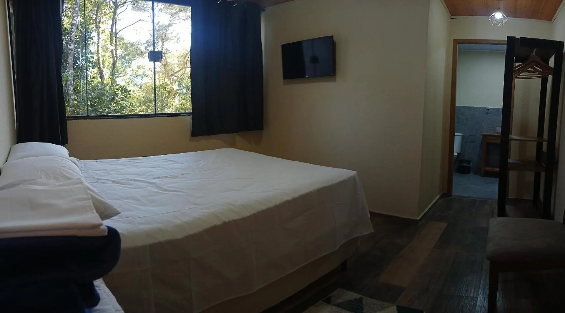 Suites La Reserve Campos do Jordao Bed & Breakfast